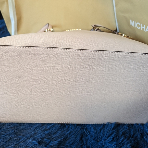 4 Piece Michael Kors Set